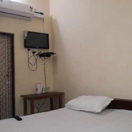 Hotel Ganga Vilas Colonelganj Ngoại thất bức ảnh